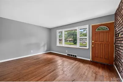 8513 Steve Avenue, Hazelwood, MO 63042 - Photo 26