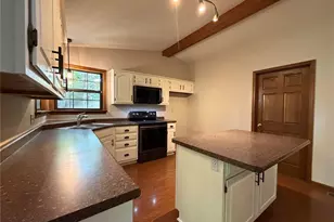 1599 Paradise Valley Dr, High Ridge, MO 63049 - Photo 8