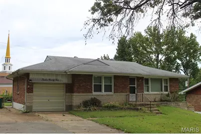 1295 Chambers Road, Bellefontaine Neighbors, MO 63137 - Photo 1