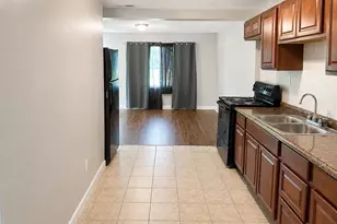 9802 Dennis Dr, Riverview, MO 63136 - Photo 6