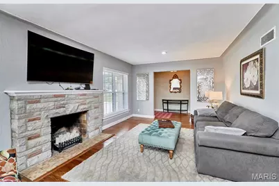 4518 Bellewood Drive, Saint Louis, MO 63125 - Photo 12
