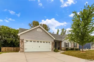 1840 Autumn Trail, Wentzville, MO 63385 - Photo 2
