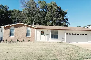 1490 Noche Ct, Fenton, MO 63026 - Photo 1