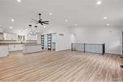 100 S Lake, Hillsboro, MO 63050 - Photo 12