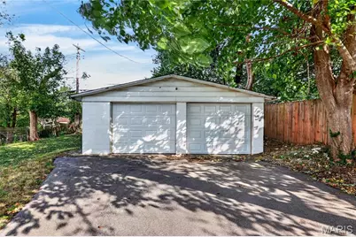 9523 Theodosia Avenue, Overland, MO 63114 - Photo 16