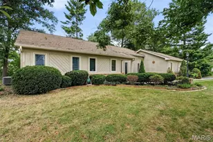 14619 Hunters Point, Chesterfield, MO 63017 - Photo 1