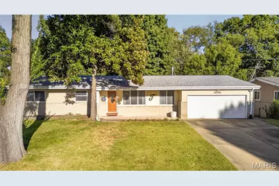 10706 Vorhof Drive, Saint Louis, MO 63136 - Photo 1