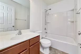 1810 Hyland Green Dr, O'Fallon, MO 63366 - Photo 28