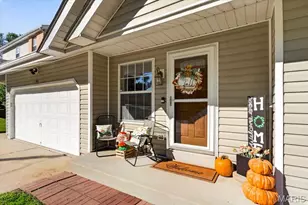 43 Lansing Ave, Maryland Heights, MO 63043 - Photo 2