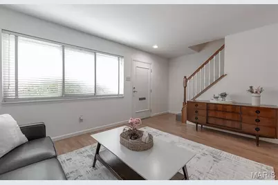 10924 Carroll Wood Way, Sappington, MO 63128 - Photo 8
