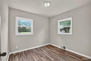 8817 Blewett Ave, Saint Louis, MO 63136 - Photo 18