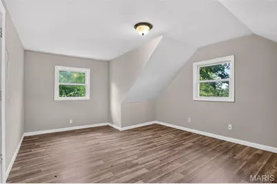 8817 Blewett Avenue, Saint Louis, MO 63136 - Photo 12