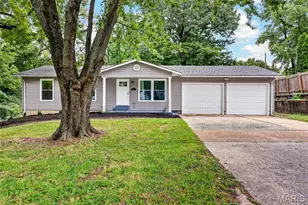 11 Highland Dr, Saint Charles, MO 63303 - Photo 1