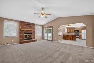 935 W Weybridge Ct, Saint Charles, MO 63304 - Photo 10