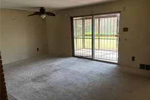 42 Harneywold Dr, Saint Louis, MO 63136 - Photo 10