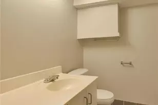 8045 Watkins, Saint Louis, MO 63105 - Photo 36