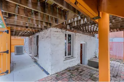 2414 S 11th Street, Saint Louis, MO 63104 - Photo 38