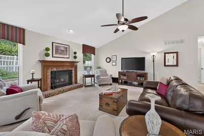 14904 Jockey Club Drive, Chesterfield, MO 63017 - Photo 10