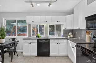 5034 Country Valley Dr, Imperial, MO 63052 - Photo 6