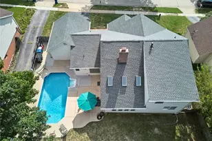 1843 Shadywood Ct, Chesterfield, MO 63017 - Photo 12