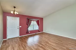 1270 Poseidon Ct, Saint Peters, MO 63376 - Photo 6