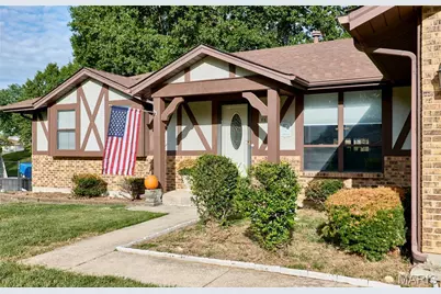 885 San Sebastian Drive, Fenton, MO 63026 - Photo 2