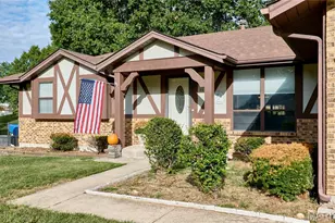 885 San Sebastian Dr, Fenton, MO 63026 - Photo 2