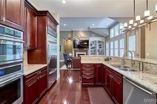 1970 Chesterfield Ridge Cir, Chesterfield, MO 63017 - Photo 30