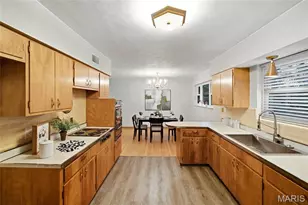 6920 Wanda Ct, Saint Louis, MO 63116 - Photo 6