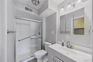 1062 Woodgate Dr, Kirkwood, MO 63122 - Photo 10