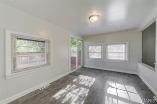 9647 Margo Ann Ln, Woodson Terrace, MO 63134 - Photo 12
