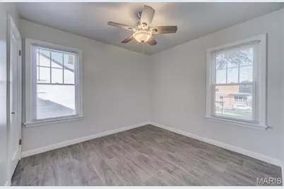 9647 Margo Ann Lane, Woodson Terrace, MO 63134 - Photo 10