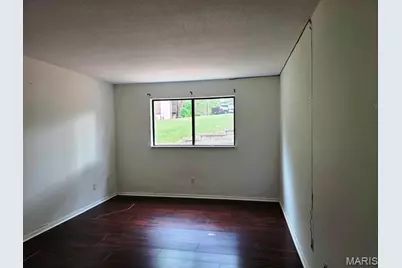 1400 Heritage Landing #110, Saint Charles, MO 63303 - Photo 2
