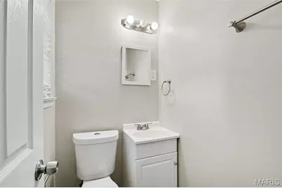 5329 Ville Angela Lane, Hazelwood, MO 63042 - Photo 8