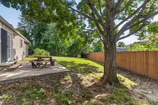 1008 N Duchesne Dr, Saint Charles, MO 63301 - Photo 40