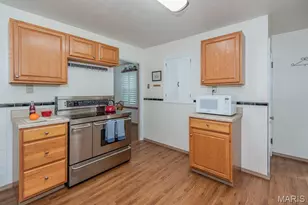 330 Derhake Rd, Florissant, MO 63031 - Photo 14
