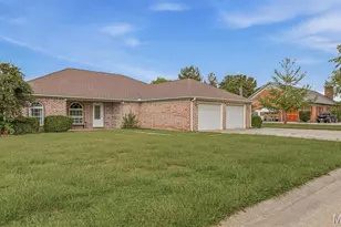 913 S Sutton Pl, Kennett, MO 63857 - Photo 2