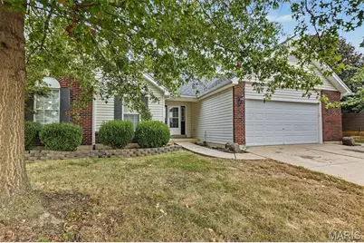 521 Sceptre Road, Wentzville, MO 63385 - Photo 2