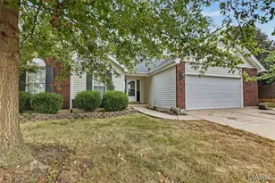 521 Sceptre Rd, Wentzville, MO 63385 - Photo 2