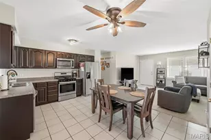 7 Teak Ct, Saint Peters, MO 63376 - Photo 8