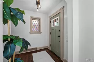 6041 Tholozan Ave, Saint Louis, MO 63109 - Photo 6