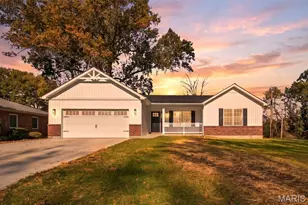 181 Harris St, Troy, MO 63379 - Photo 1