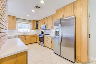12543 Merrick Dr, Saint Louis, MO 63146 - Photo 20