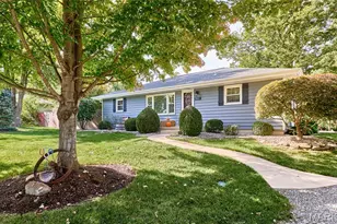 1127 Caulks Hill Rd, Saint Charles, MO 63304 - Photo 1