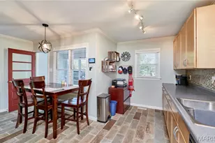1127 Caulks Hill Rd, Saint Charles, MO 63304 - Photo 10