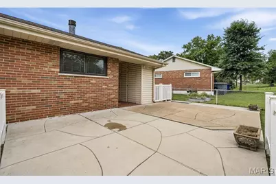 3011 Peal Drive, Mehlville, MO 63125 - Photo 32