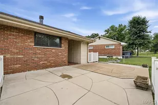 3011 Peal Dr, Mehlville, MO 63125 - Photo 32