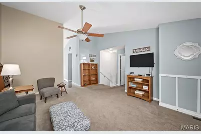 17 Belmonte Court, Lake Saint Louis, MO 63368 - Photo 4