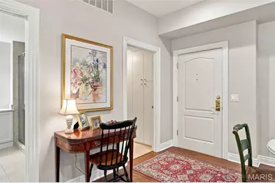 750 S Hanley Road #470, Clayton, MO 63105 - Photo 6