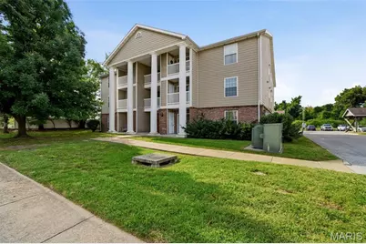 660 Materdie Lane #104, Florissant, MO 63031 - Photo 2